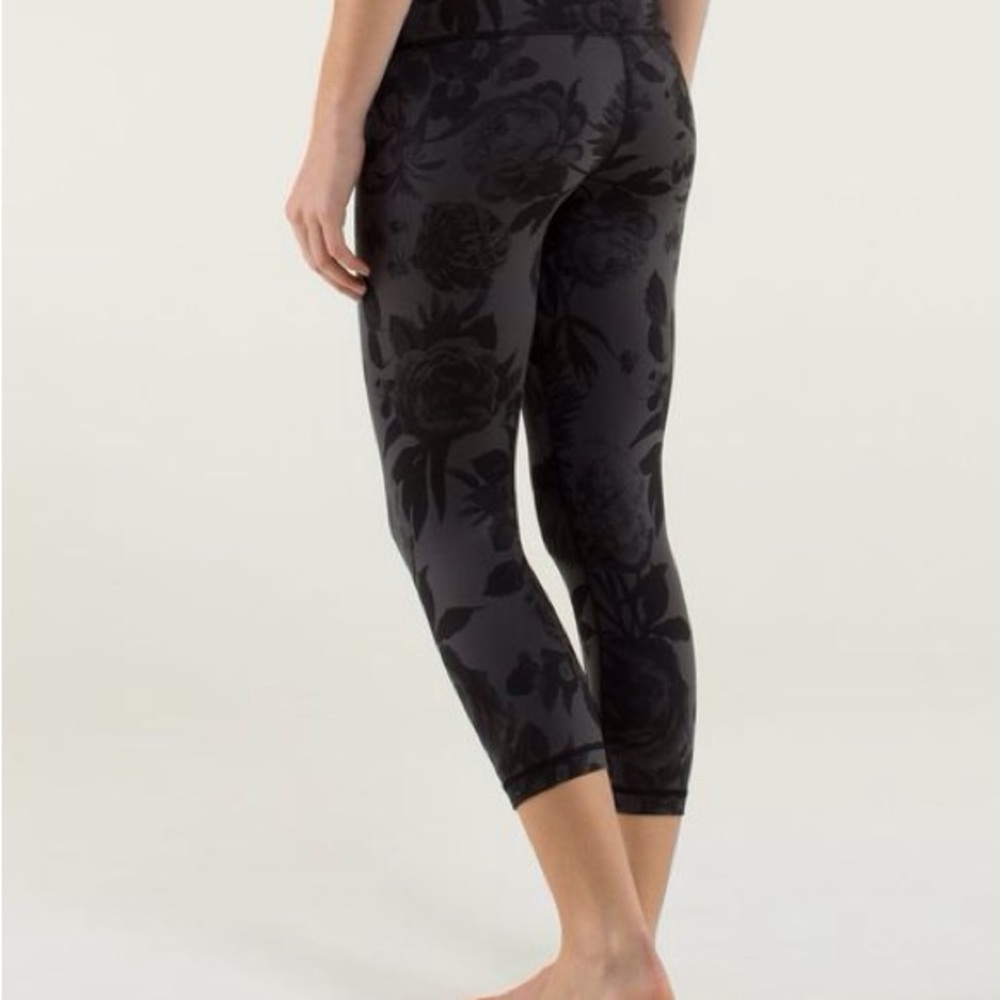 Lululemon Wunder Under Crop Pant in Brisk Bloom